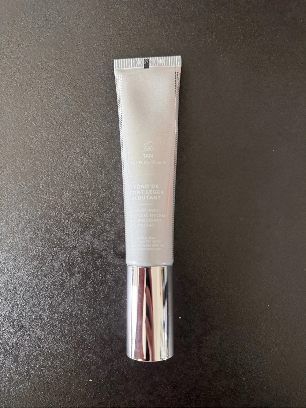 BECCA Skin Love Weightless Blur Foundation Tan NIB Discontinued